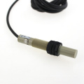 E2K-X4me1 Liquid Level Detect 4mm Sensing Range No 10-30VDC Capacitive Sensor
